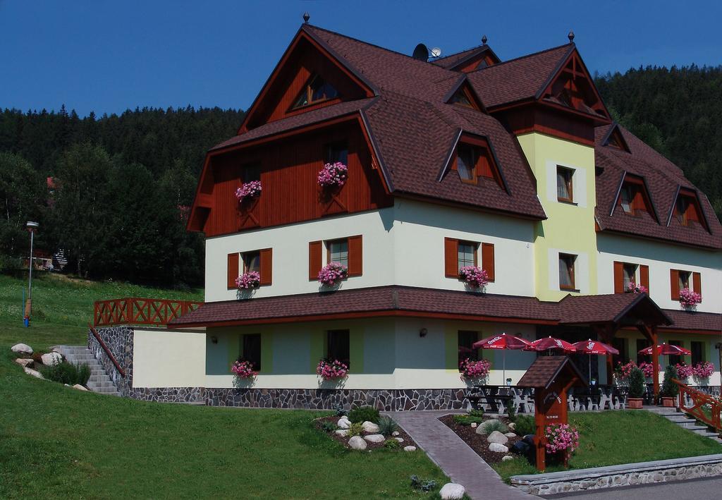 Penzion Martin Janske Lazne Exterior photo