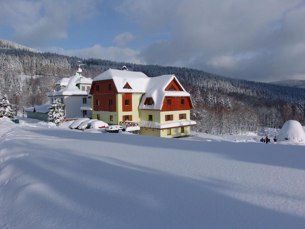 Penzion Martin Janske Lazne Exterior photo
